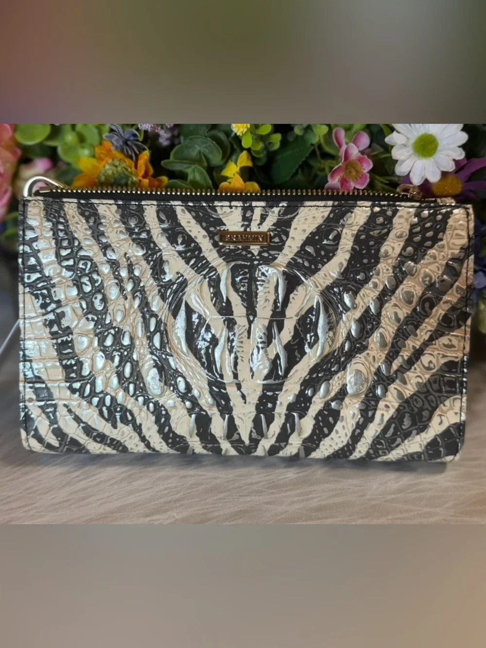 PERFECT EYE HTF BRAHMIN DAISY DASHING ZEBRA MELBOURNE same as EVERLASTING ENCOUR